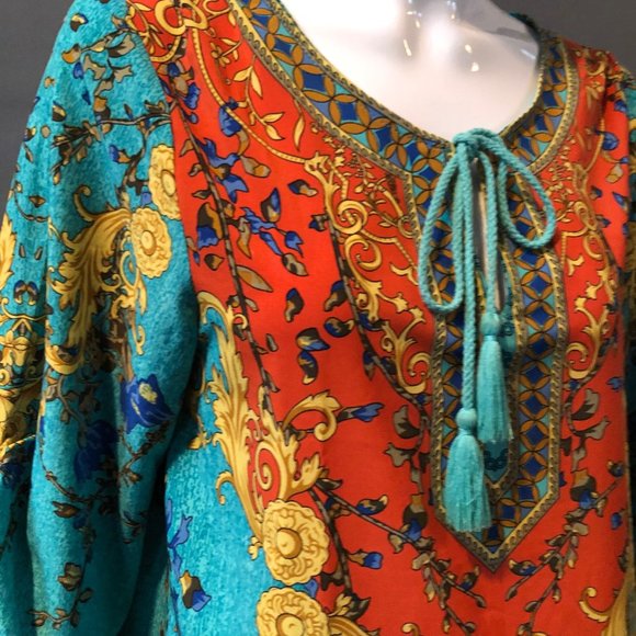 Scarf Pattern Tunic Dress - Picture 2 of 5